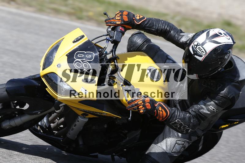 /10 20.04.2026  Pluess Moto Sport ADR/Freies Fahren/88